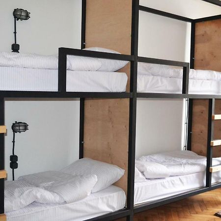 21/9 Baker Street Vandrerhjem Lviv Eksteriør bilde
