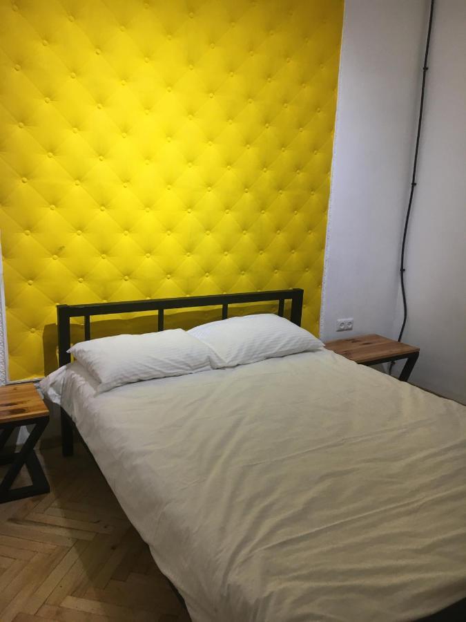 21/9 Baker Street Vandrerhjem Lviv Eksteriør bilde