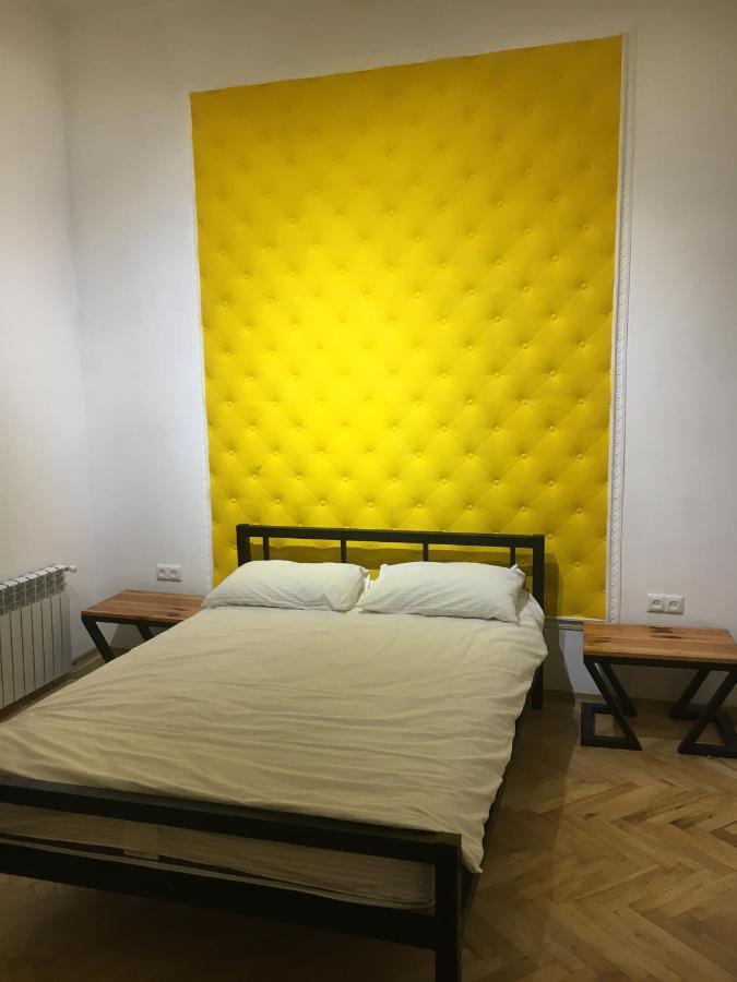 21/9 Baker Street Vandrerhjem Lviv Eksteriør bilde