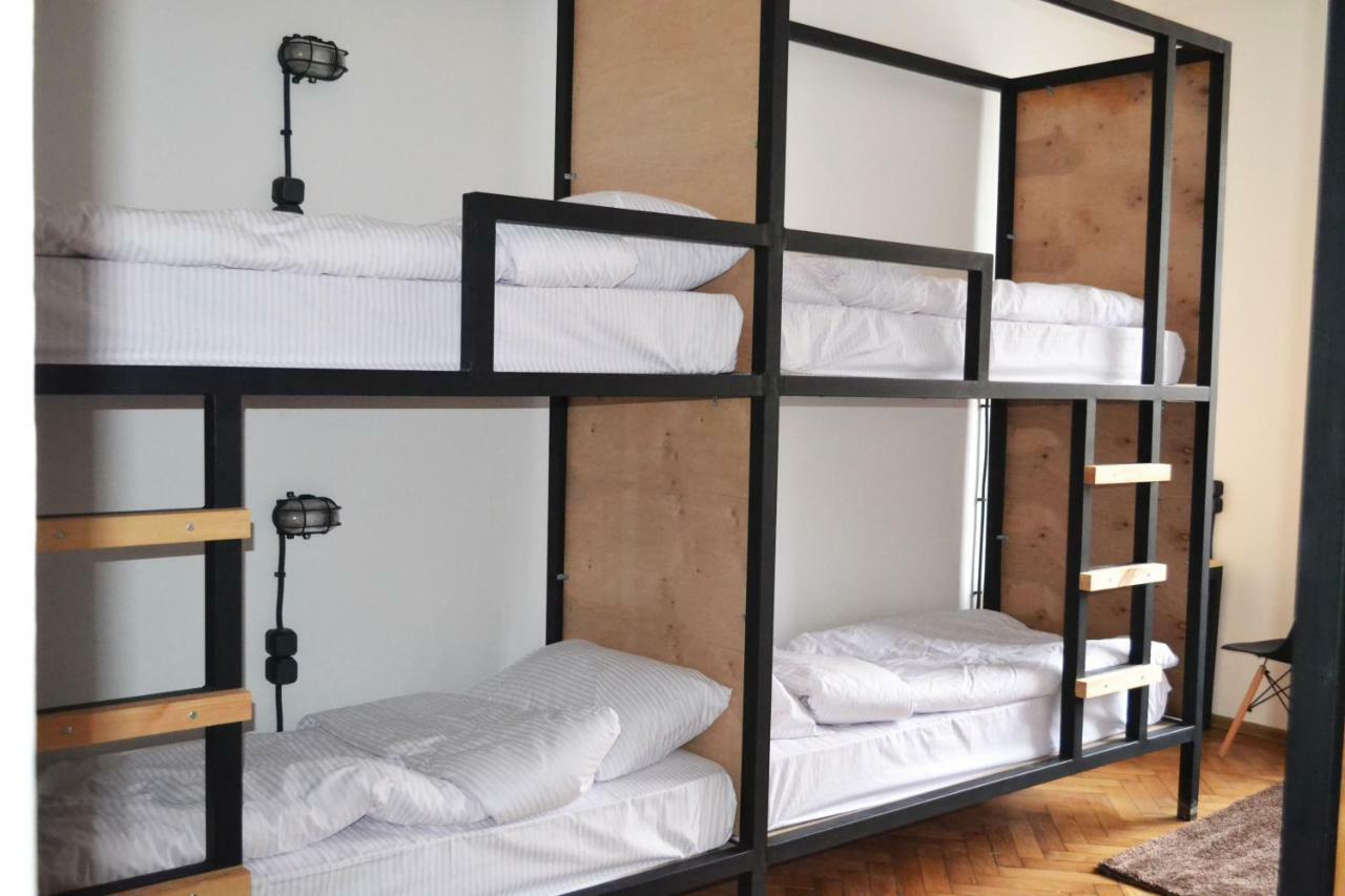 21/9 Baker Street Vandrerhjem Lviv Eksteriør bilde