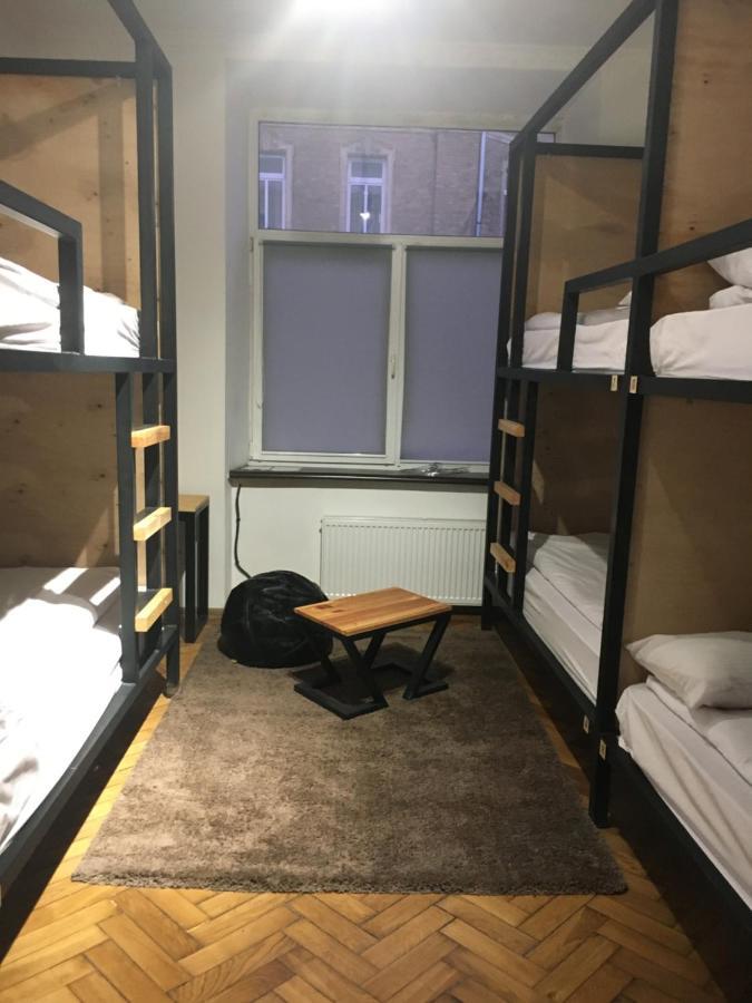 21/9 Baker Street Vandrerhjem Lviv Eksteriør bilde